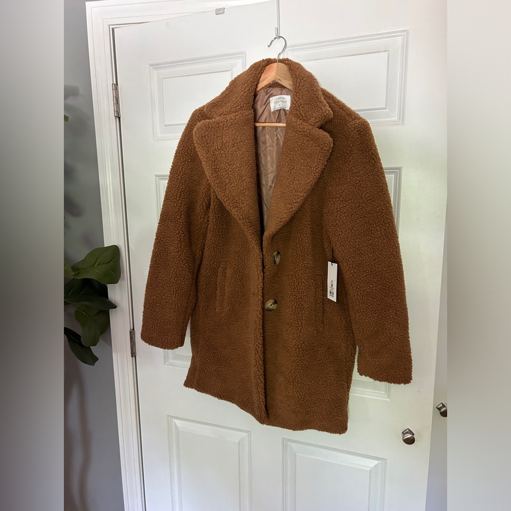 Urban heritage brown teddy Sherpa jacket, size large, NWT